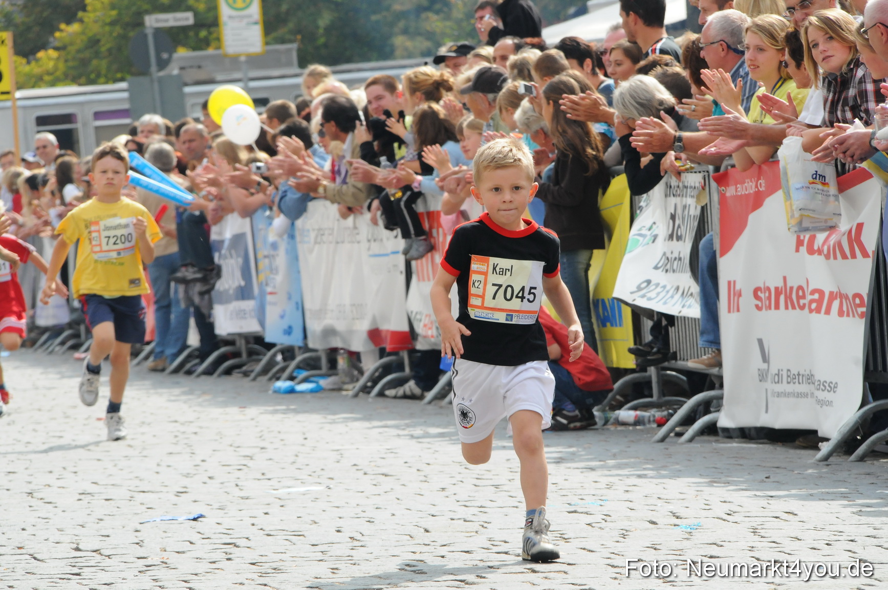 0024 Stadtlauf Neumarkt Bambinilaeufe 200909